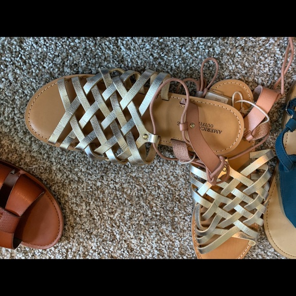 Sandles - Picture 5 of 11